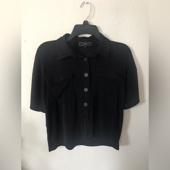 Vibe Tops - women's collared sports t shirt short sleeve black